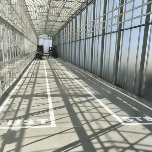 Bedrijfsbelijning in een kas door Van Heusden Werken