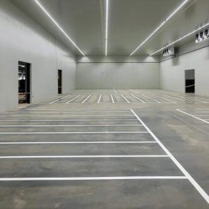 Belijning van parkeervakken door Van Heusden Werken