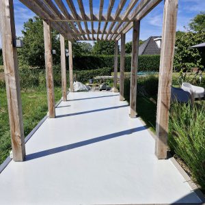 Van-heusden-werken-coating-vloer-prieel